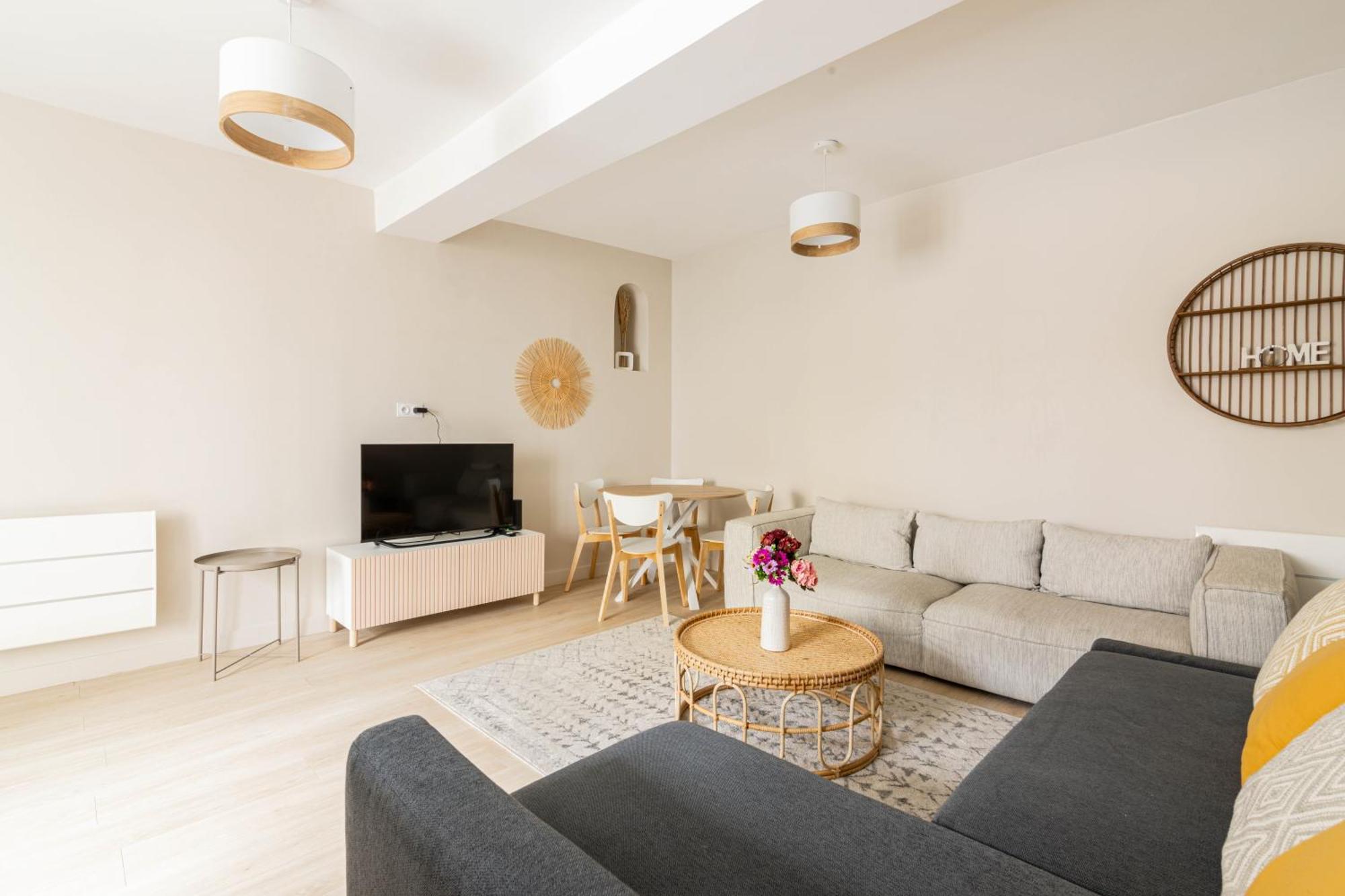 Luxurious 1 Bedroom Quartier De La Bastille Free Netflix Paris Exterior photo